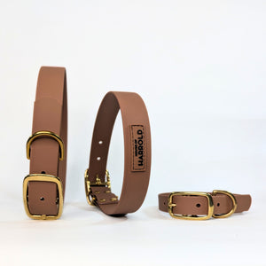 BayBond Collar Waterproof - Brown with brass hardware, textured vegan PVC, gallery position 1, durable and odour-resistant design