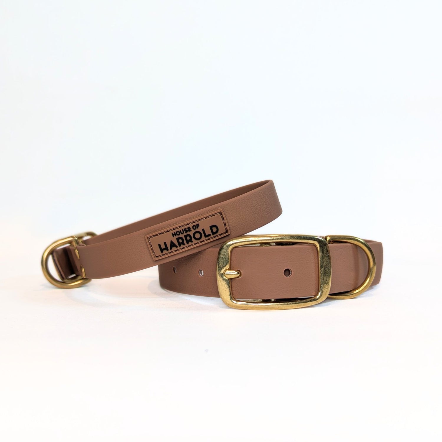 BayBond Collar Waterproof - Brown with brass hardware, textured vegan PVC, gallery position 1, durable and weatherproof design